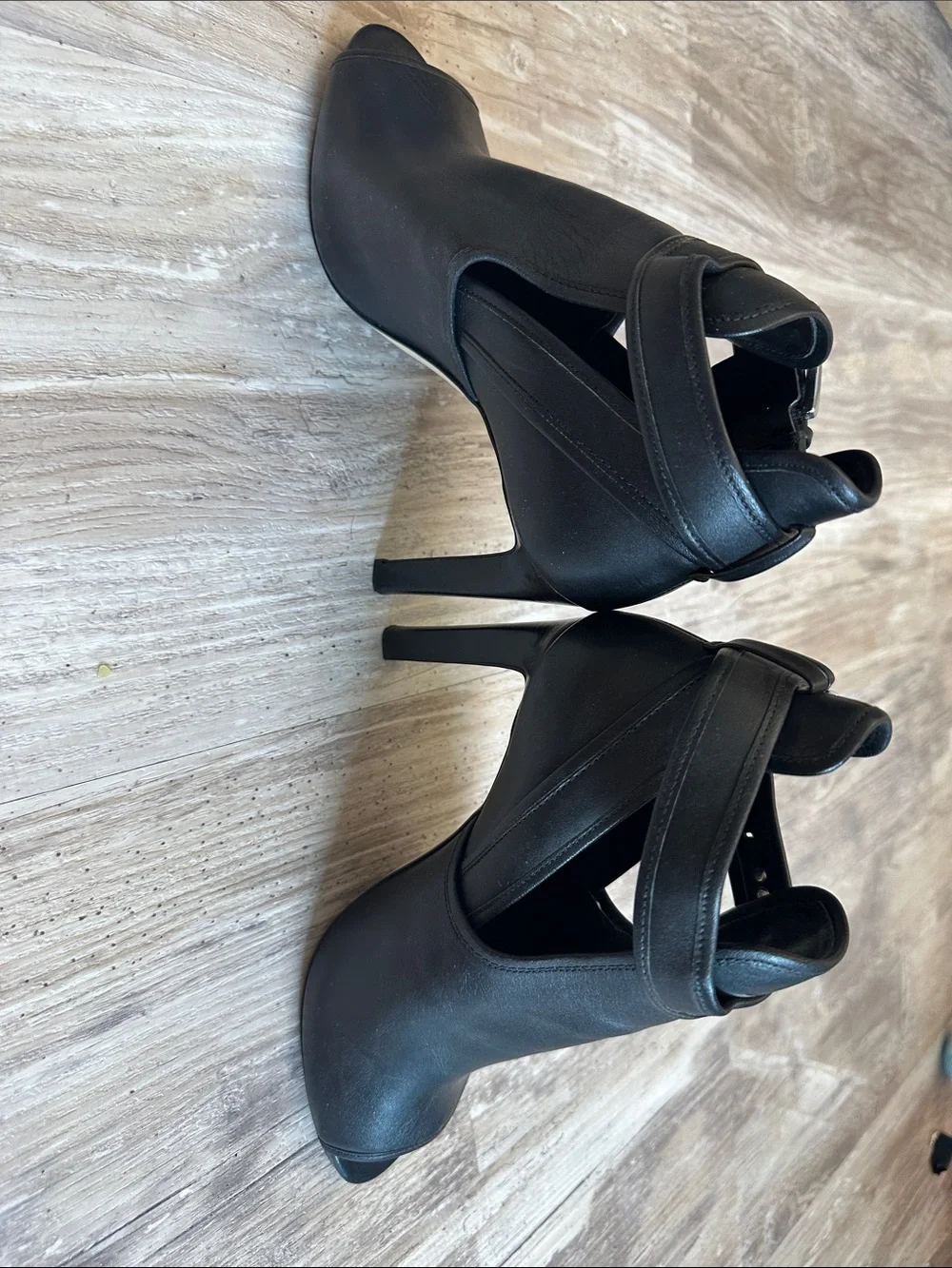 Michael Kors Black Leather Peep-Toe Ankle Booties with Buckle sz 8 never worn!